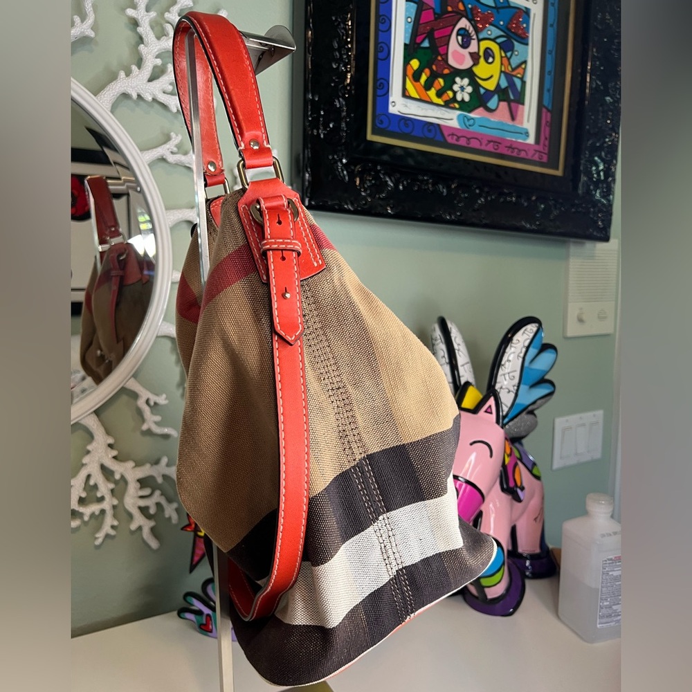Burberry Mega Check Ashby bucket bag - Picture 6 of 14